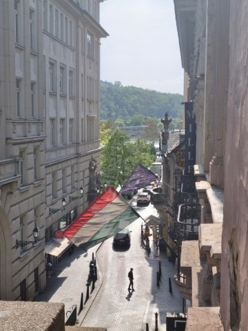Kiadó téglalakás, albérlet, V. kerületben, Váci utcában