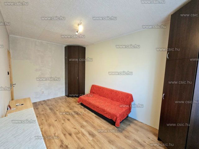Eladó téglalakás, Budapesten, XXII. kerületben 46.5 M Ft