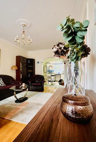 Kiadó panellakás, albérlet, Budapesten, II. kerületben, 3 szobás