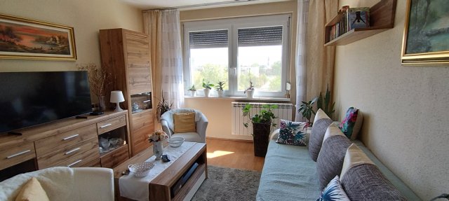 Eladó panellakás, Dunakeszin 72 M Ft, 3 szobás