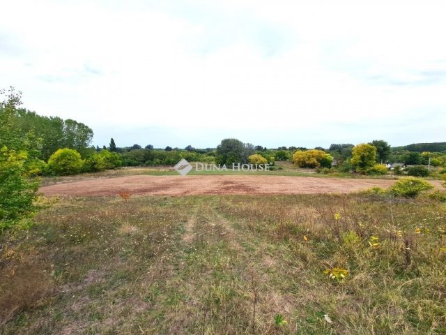 Eladó telek, Tápiószecsőn 9.4 M Ft / költözzbe.hu