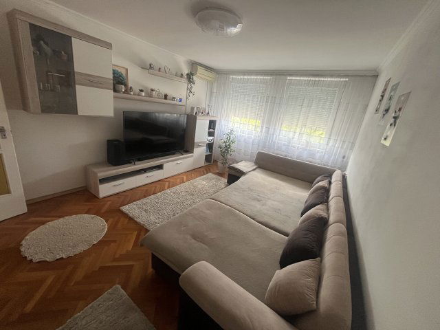 Eladó téglalakás, Nyíregyházán 44.5 M Ft, 4 szobás