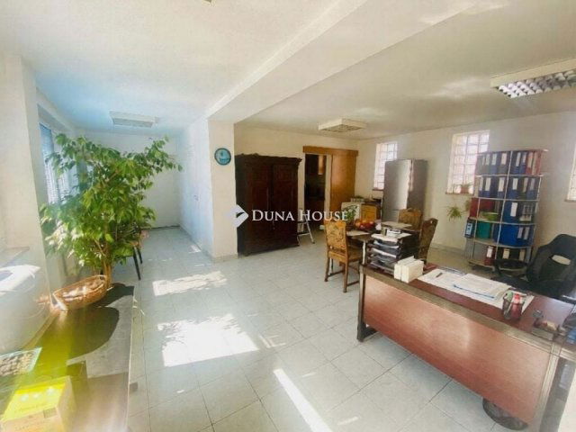 Eladó családi ház, Rábapatonán 165 M Ft, 4 szobás