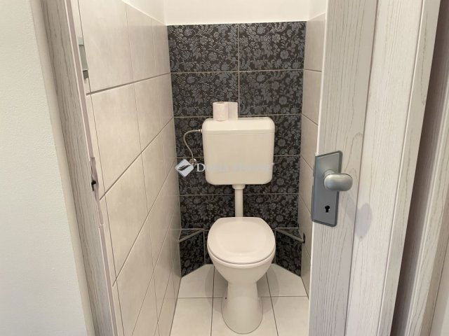 Eladó panellakás, Körmenden 39.6 M Ft, 1+2 szobás