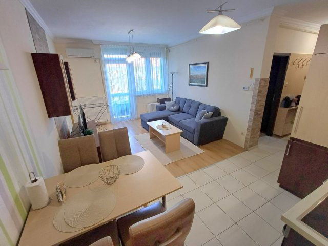 Kiadó téglalakás, albérlet, Debrecenben 260 E Ft / hó