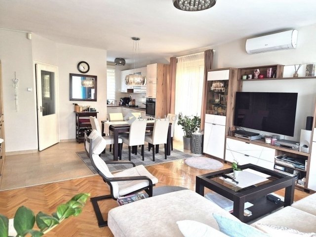Eladó családi ház, Kecskeméten 122.9 M Ft, 4 szobás