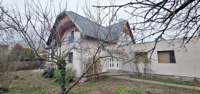 Eladó családi ház, Szigetszentmiklóson 99.8 M Ft, 4 szobás