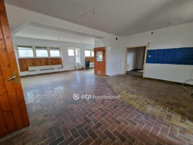 Eladó családi ház, Miskolcon 36.9 M Ft, 4 szobás