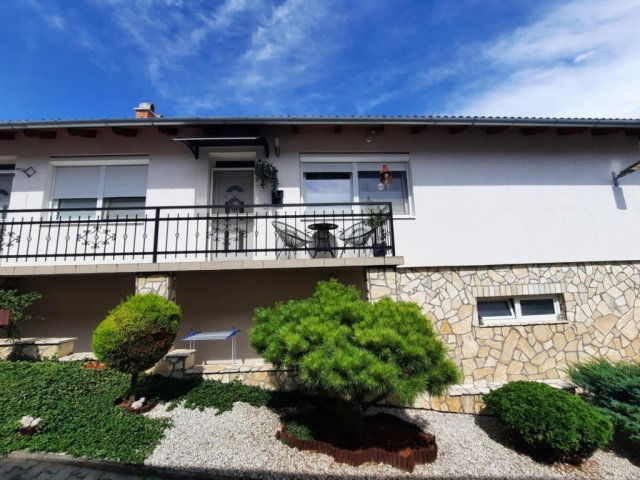 Eladó családi ház, Mecseknádasdon 57.5 M Ft, 4 szobás