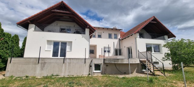 Kiadó téglalakás, albérlet, Telkin 230 E Ft / hó, 2 szobás