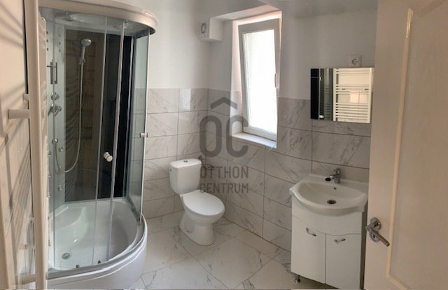 Kiadó ipari ingatlan, Budaörsön 130 E Ft / hó