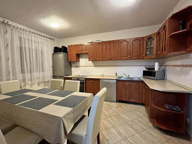 Eladó panellakás, Debrecenben 65 M Ft, 2+1 szobás