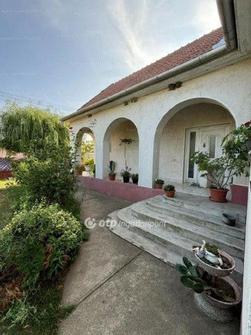 Eladó családi ház, Hajdúdorogon 35 M Ft, 3 szobás