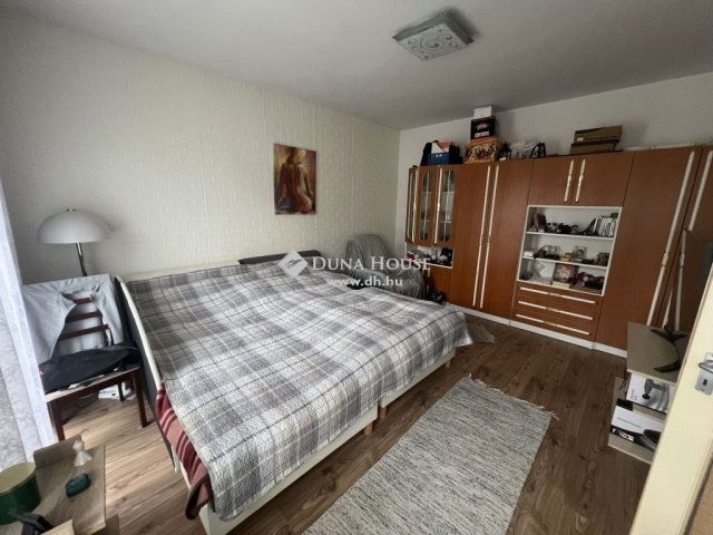 Eladó családi ház, Szegeden 115 M Ft, 7 szobás