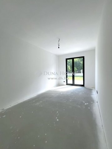 Eladó családi ház, Szigetszentmiklóson 149 M Ft, 4 szobás