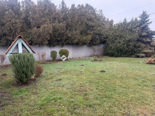 Eladó családi ház, Tárnokon 58 M Ft, 4 szobás