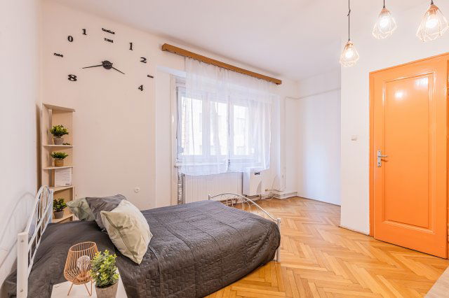 Eladó téglalakás, XIII. kerületben, Radnóti Miklós utcában