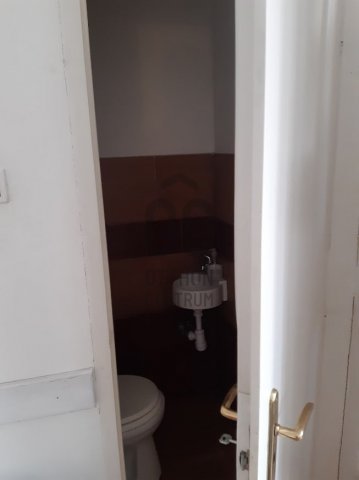 Eladó ipari ingatlan, Budapesten, XIII. kerületben 77 M Ft