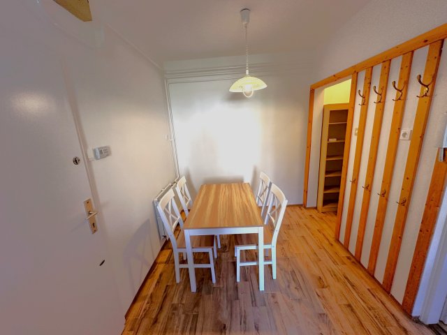 Eladó panellakás, Keszthelyen 43.5 M Ft, 1 szobás