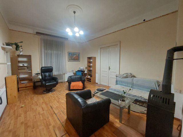 Eladó téglalakás, Kiskunfélegyházán 54.9 M Ft, 4 szobás