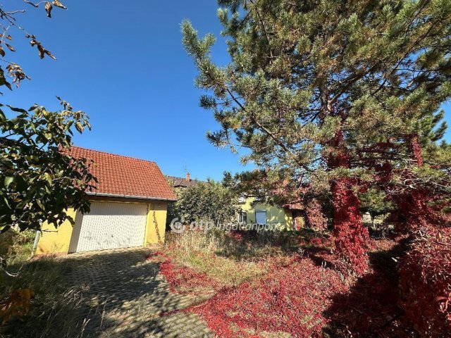 Eladó családi ház, Nyíregyházán 59.6 M Ft, 3+2 szobás