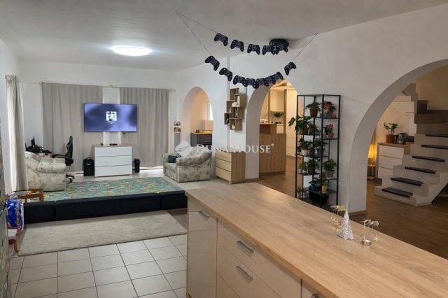 Eladó családi ház, Nagykátán 65 M Ft, 5 szobás