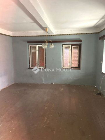 Eladó családi ház, Sárrétudvarin, Petőfi utcában 5.7 M Ft