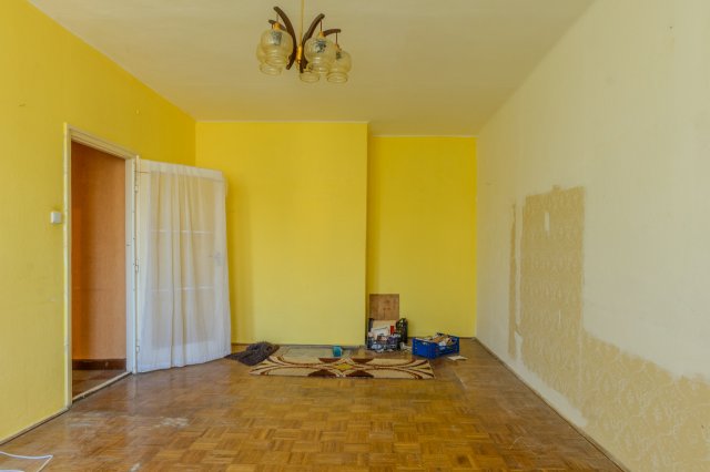 Eladó téglalakás, Sajószentpéteren 13.5 M Ft, 1+2 szobás
