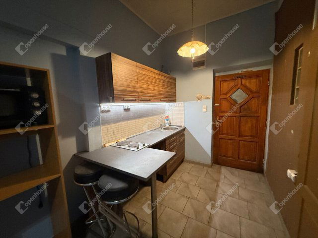 Eladó téglalakás, Zalaszentivánon 10.5 M Ft, 1 szobás