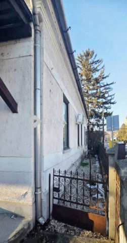 Eladó családi ház, Szabadbattyánban, Széchenyi utcában 120 M Ft