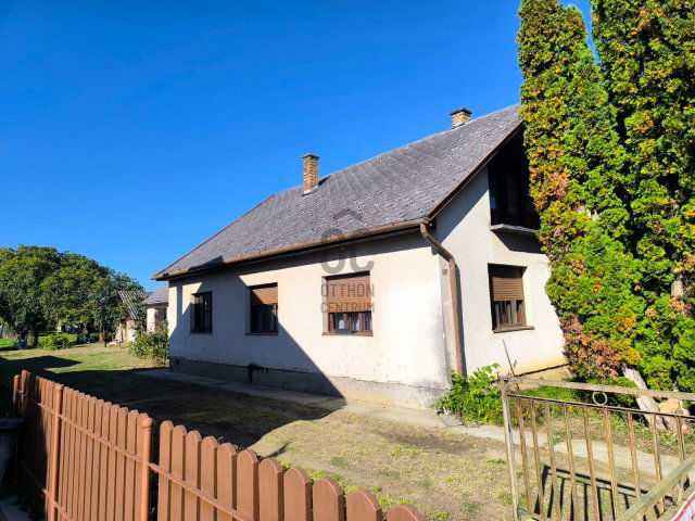 Eladó családi ház, Balatonlelleén 72.9 M Ft, 4 szobás