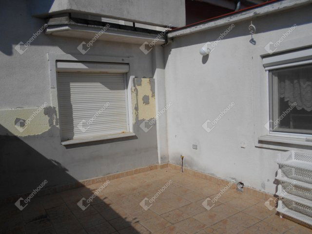 Eladó nyaraló, Hévízen 290 M Ft, 8 szobás