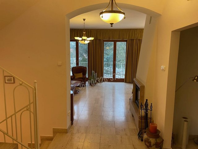 Eladó családi ház, Budapesten, II. kerületben 224.8 M Ft