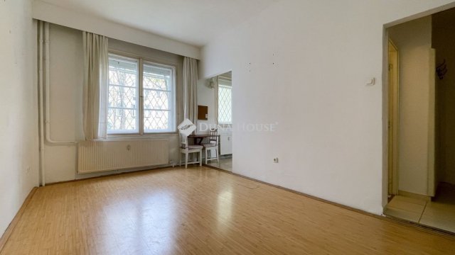 Kiadó téglalakás, albérlet, XII. kerületben, Városmajor utcában