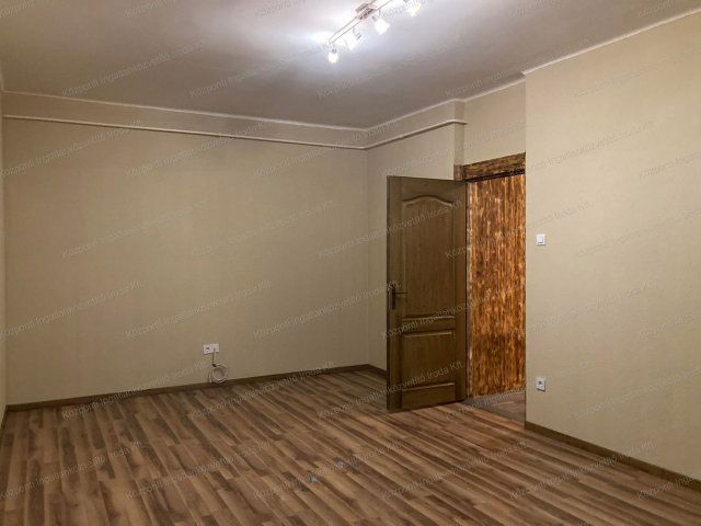Eladó téglalakás, Tatabányán 37.99 M Ft, 1+1 szobás