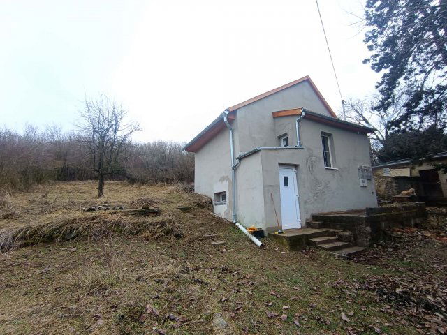 Eladó családi ház, Pécsett, Ács utcában 23 M Ft, 1 szobás