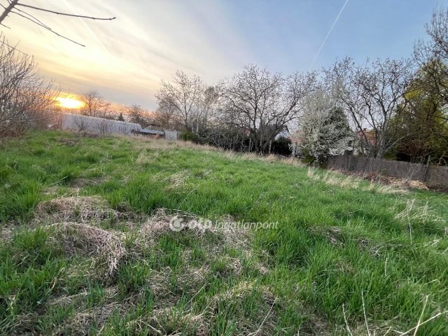 Eladó telek, Szentesen 11.5 M Ft / költözzbe.hu