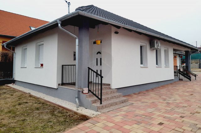 Eladó családi ház, Erdőkertesen 87 M Ft, 1+3 szobás