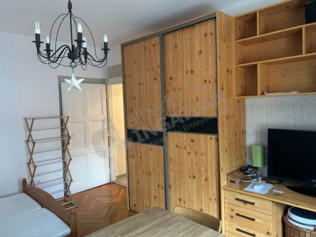 Kiadó téglalakás, albérlet, XIII. kerületben, Váci úton