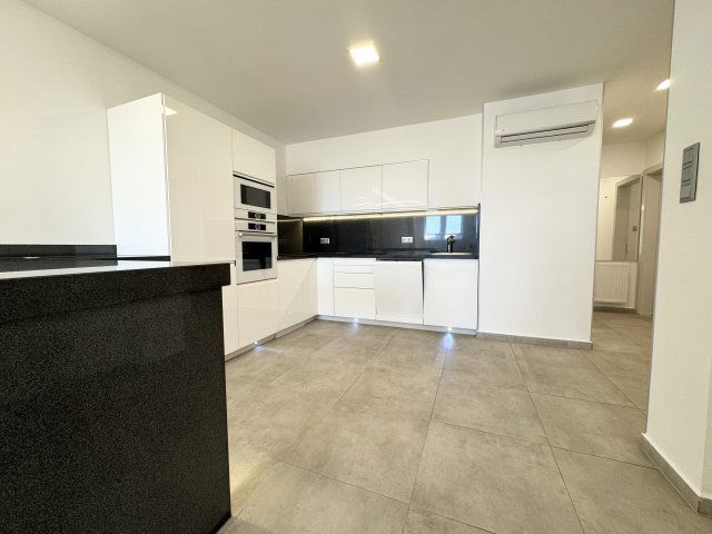 Eladó téglalakás, Budapesten, VII. kerületben 125 M Ft, 3 szobás