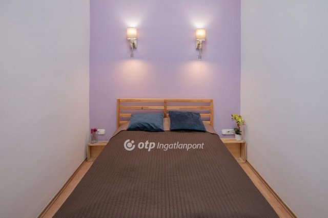 Eladó téglalakás, Budapesten, VI. kerületben 79.9 M Ft, 2 szobás