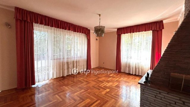 Eladó családi ház, Győrött 149.99 M Ft, 5+1 szobás