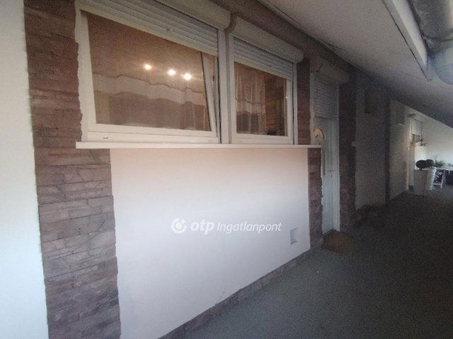 Eladó panellakás, Fehérgyarmaton 25 M Ft, 1+1 szobás