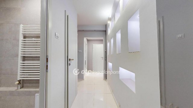 Eladó panellakás, Tiszaújvárosban 40.9 M Ft, 2 szobás