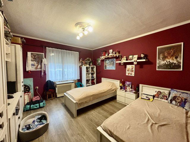 Eladó családi ház, Csemőn 39.9 M Ft, 3 szobás