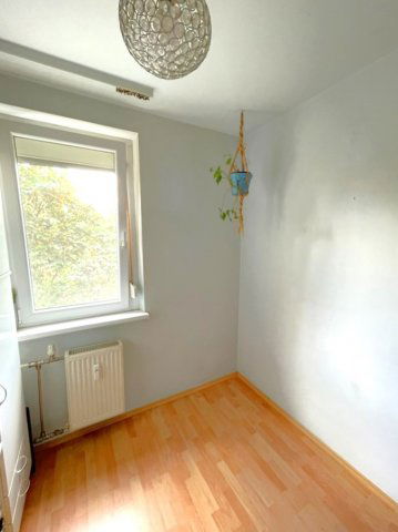 Eladó panellakás, Budapesten, III. kerületben, Gyűrű utcában