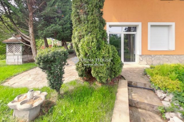 Eladó családi ház, Budapesten, II. kerületben 249.9 M Ft