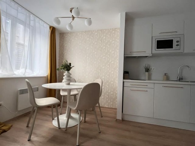 Kiadó téglalakás, albérlet, VII. kerületben, Szövetség utcában