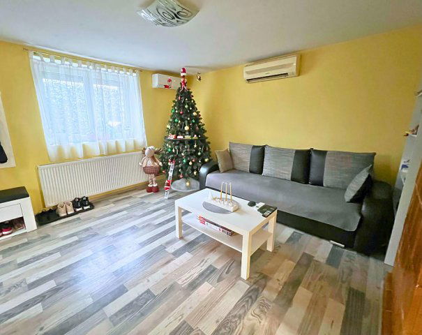 Eladó családi ház, Érden 66.5 M Ft, 3 szobás