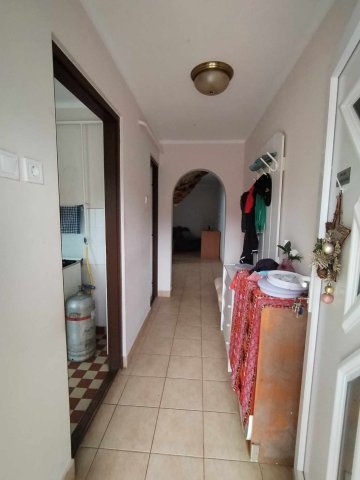 Eladó családi ház, Vizsláson 29.9 M Ft, 4 szobás